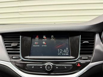 Vauxhall Astra 1.6 CDTi BlueInjection Design Euro 6 (s/s) 5dr