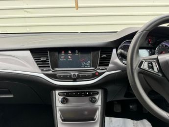 Vauxhall Astra 1.6 CDTi BlueInjection Design Euro 6 (s/s) 5dr