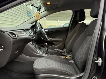 Vauxhall Astra 1.6 CDTi BlueInjection Design Euro 6 (s/s) 5dr