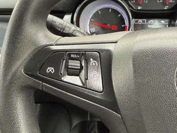 Vauxhall Astra 1.6 CDTi BlueInjection Design Euro 6 (s/s) 5dr