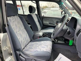 Toyota Land Cruiser Colorado 3.0 TD GX 5dr (a/c, ABS)