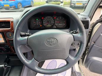 Toyota Land Cruiser Colorado 3.0 TD GX 5dr (a/c, ABS)
