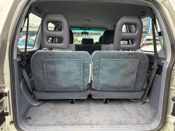 Toyota Land Cruiser Colorado 3.0 TD GX 5dr (a/c, ABS)