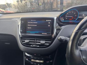 Peugeot 2008 1.2 PureTech Allure Euro 6 5dr