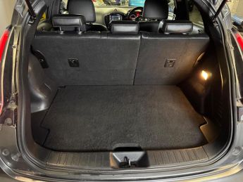 Nissan Juke 1.6 Tekna XTRON Euro 5 5dr