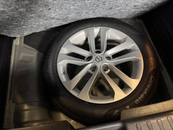 Nissan Juke 1.6 Tekna XTRON Euro 5 5dr