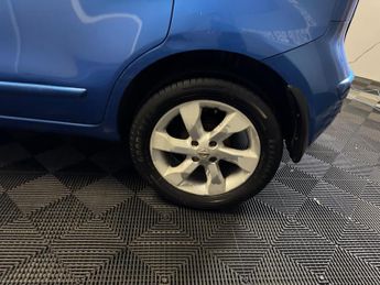 Nissan Note 1.6 16V Tekna Auto Euro 4 5dr