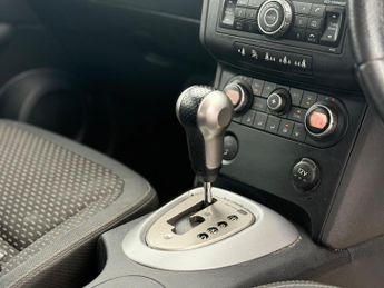 Nissan Qashqai 2.0 Acenta CVT 5dr