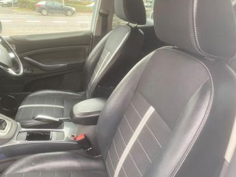 Ford Kuga 2.0 TDCi Titanium Powershift AWD Euro 5 5dr