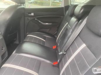 Ford Kuga 2.0 TDCi Titanium Powershift AWD Euro 5 5dr
