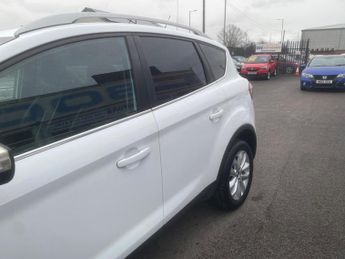 Ford Kuga 2.0 TDCi Titanium Powershift AWD Euro 5 5dr