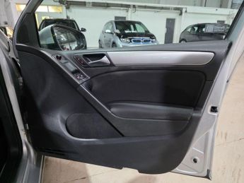 Volkswagen Golf 1.4 TSI S Hatchback 5dr Petrol DSG Euro 5 (122 ps)