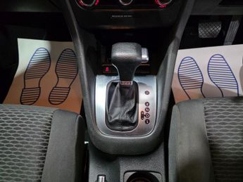 Volkswagen Golf 1.4 TSI S Hatchback 5dr Petrol DSG Euro 5 (122 ps)