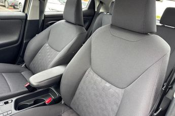 Toyota Yaris 1.5 VVT-h Icon Hatchback 5dr Petrol Hybrid E-CVT Euro 6 (s/s) (1