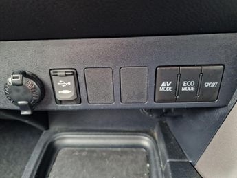 Toyota RAV4 2.5 VVT-h Business Edition Plus CVT Euro 6 (s/s) 5dr (Safety Sen