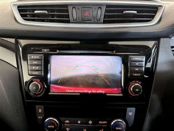 Nissan Qashqai 1.3 DIG-T Acenta Premium SUV 5dr Petrol Manual Euro 6 (s/s) (140