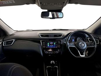 Nissan Qashqai 1.3 DIG-T Acenta Premium SUV 5dr Petrol Manual Euro 6 (s/s) (140