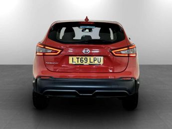Nissan Qashqai 1.3 DIG-T Acenta Premium SUV 5dr Petrol Manual Euro 6 (s/s) (140
