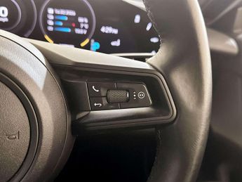 Porsche Taycan Performance Plus 93.4kWh 4S Saloon 4dr Electric Auto 4WD (11kW C