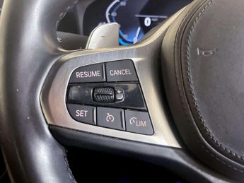 BMW 3 Series 2.0 330e 12kWh M Sport Touring 5dr Petrol Plug-in Hybrid Auto Eu