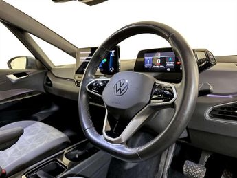 Volkswagen ID.3 Pro 58kWh Life Hatchback 5dr Electric Auto (145 ps)