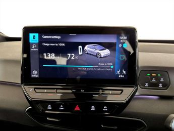 Volkswagen ID.3 Pro 58kWh Life Hatchback 5dr Electric Auto (145 ps)