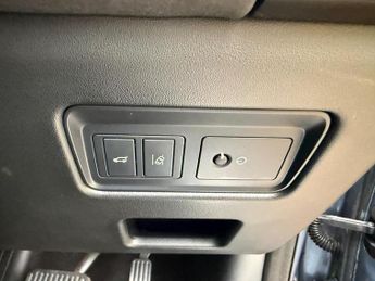 Land Rover Discovery 2.0 SD4 HSE Auto 4WD Euro 6 (s/s) 5dr