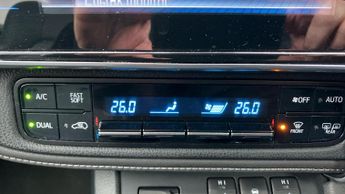 Toyota Auris 1.8 VVT-h Excel CVT Euro 6 (s/s) 5dr