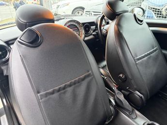 MINI Convertible 1.6 Cooper S Convertible 2dr Petrol Steptronic Euro 5 (184 ps)