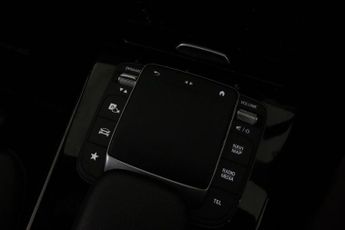 Mercedes-Benz CLA 1.3 CLA200 AMG Line Coupe 7G-DCT Euro 6 (s/s) 4dr