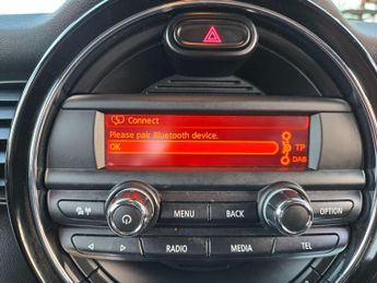 MINI Hatch 1.5 Cooper Auto Euro 6 (s/s) 5dr