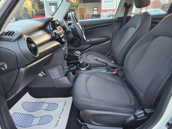 MINI Hatch 1.5 Cooper Auto Euro 6 (s/s) 5dr