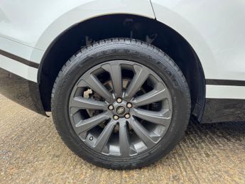 Land Rover Range Rover Velar 2.0 D180 R-Dynamic SE Auto 4WD Euro 6 (s/s) 5dr