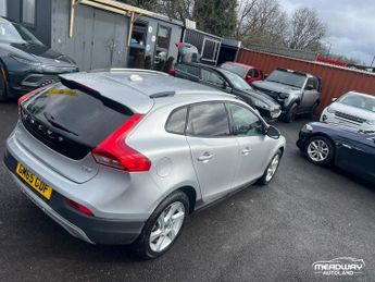 Volvo V40 Cross Country 2.0 D2 Lux Auto Euro 6 (s/s) 5dr