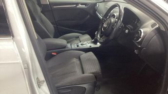 Audi A3 1.4 TFSI e-tron Sportback e-S Tronic Euro 6 5dr 8.8kWh