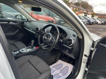 Audi A3 1.4 TFSI e-tron Sportback e-S Tronic Euro 6 5dr 8.8kWh