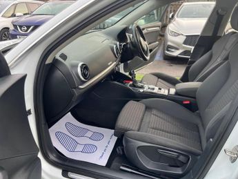 Audi A3 1.4 TFSI e-tron Sportback e-S Tronic Euro 6 5dr 8.8kWh