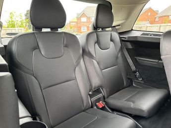 Volvo XC90 2.0 B6 MHEV Inscription Pro SUV 5dr Petrol Hybrid Auto 4WD Euro 