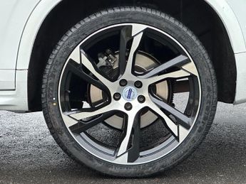 Volvo XC90 2.0 B6 MHEV Inscription Pro SUV 5dr Petrol Hybrid Auto 4WD Euro 