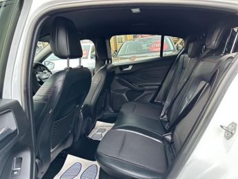Ford Focus 1.0T EcoBoost ST-Line X Auto Euro 6 (s/s) 5dr
