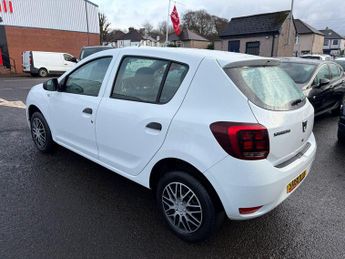Dacia Sandero 0.9 TCe Essential Euro 6 (s/s) 5dr