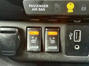 Nissan Leaf 40kWh N-Connecta Auto 5dr