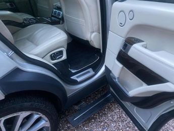 Land Rover Range Rover 4.4 SD V8 Autobiography Auto 4WD Euro 5 5dr