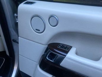 Land Rover Range Rover 4.4 SD V8 Autobiography Auto 4WD Euro 5 5dr