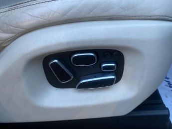 Land Rover Range Rover 4.4 SD V8 Autobiography Auto 4WD Euro 5 5dr