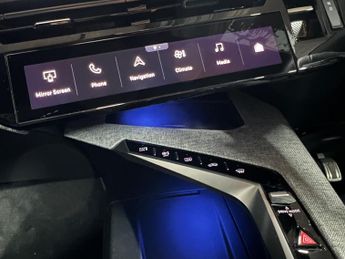 Peugeot E-3008 73kWh GT Auto 5dr
