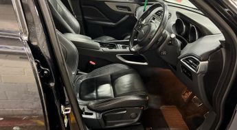 Jaguar F-PACE 2.0 D180 R-Sport Auto AWD Euro 6 (s/s) 5dr