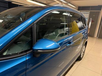 Volkswagen Touran 2.0 TDI SE Family DSG Euro 6 (s/s) 5dr