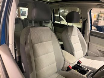 Volkswagen Touran 2.0 TDI SE Family DSG Euro 6 (s/s) 5dr