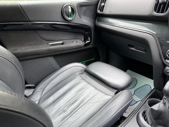 MINI Countryman 1.5 7.6kWh Cooper SE Exclusive Auto ALL4 Euro 6 (s/s) 5dr